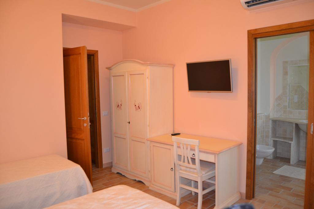 B&B La Pavoncella San Teodoro  Oda fotoğraf